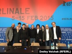 Пресс-конференция создателей фильма "Под электрическими облаками" в Берлине