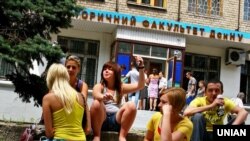 Абітурієнтів з окупованих територій свідомо обирають українські університети, стверджують в МОН України. Фото ілюстративне