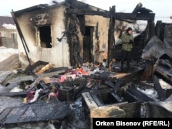 Беш бала ушул үйдө тирүүлөй күйүп кеткен.