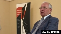 Разил Вәлиев