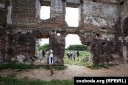 Млын у Лошыцкім парку, архіўнае фота