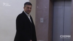 У рідкісних засіданнях судді вже ухвалили низку рішень на користь обвинуваченого