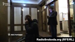 Олександр Фельдман виходить з АП. Але до кого ходив, не каже