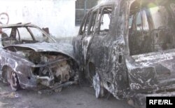 Останки убитых найдены в одной из сожженных машин