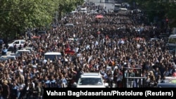 Еревандагы митингге он миңдеген адамдар катышты.