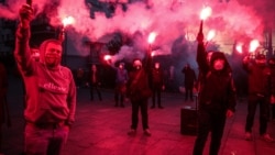 Під час акції «Хто замовив Катю Гандзюк?» біля офісу президента. Київ, 27 квітня 2020 року