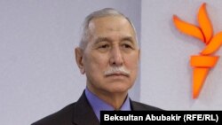 Орозбек Молдалиев.