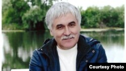 Рөстәм Сәрвәров