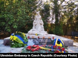 Українські могили в Чехії. Автор Василь Касіян