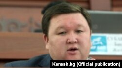 Мирлан Жээнчороев.