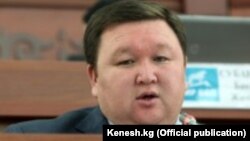 Мирлан Жээнчороев.