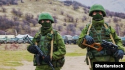 Российские военнослужащие при аннексии Крыма. 4 марта 2014 года.