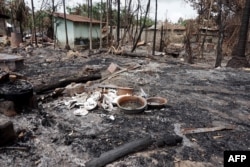 На згарищі в одному з сіл рохінджа на півночі штату Ракхайн, 31 серпня 2017 року