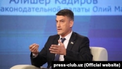 Өзбекстандын “Улуттук кайра жаралуу” ("Миллий тикланиш") партиясынын жетекчиси Алишер Кадыров