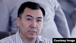 Равшан Жээнбеков