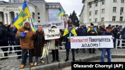 На початку окупації херсонці щодня виходили на акції протесту