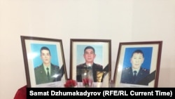 Каза болгон абак кызматкерлери