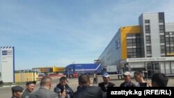 Мигранттар менен жолугуу