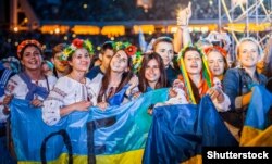 Під час одного з концертів гурту «Океан Ельзи», 2016 рік