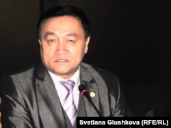 Тастемир Абишев, секретарь комиссии по правам человека при президенте Казахстана. Астана, 18 октября 2011 года.
