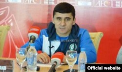 Рустам Хоҷаев, сармураббии дастаи “Хуҷанд”