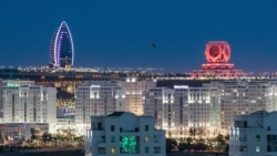 Diňle: Belli türk aşpeziniň Aşgabatda açan garbanyşhanasy sosial ulgamlarda giňden paýlaşyldy
