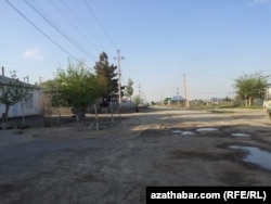 Ýandaklyagyz obasynyň köne böleginiň ýollary