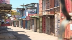 Рынок автозапчастей "Кудайберген" до открытия.