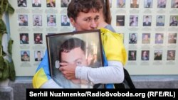 У Києві вшанували загиблих у боях за Іловайськ