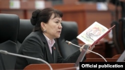 Айнуру Алтыбаева.