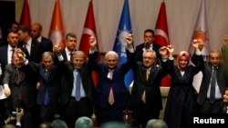 AK партиянын жыйыны. Анкара, 19-май, 2016-жыл.