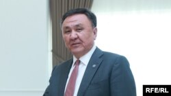 Кубанычбек Өмүралиев.