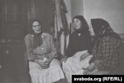 Вясковыя сьпеўкі «на магнітафон». Восень 1978 году. Бабуля Хвядора першая справа