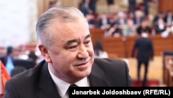 Өмүрбек Текебаев