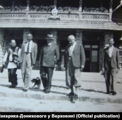 Петро Шекерик-Доників, невідомий, Яків Невестюк, Станіслав Вінценз, Михайло Поздановський у Верховині