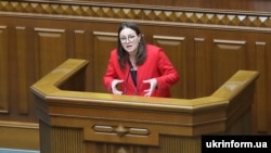 Новопризначена першим віцепремʼєр-міністром – міністром економіки України Юлія Свириденко на засіданні Верховної Ради. Київ, 4 листопада 2021 року