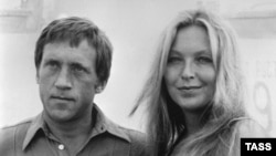 Владимир Высоцкий жубайы Марина Влади менен.