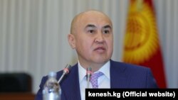 Алтынбек Сулайманов.