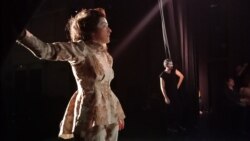 Милана Ломия в роли Хрисофемиды