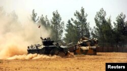 گزارش آژانس خبر رسانی فرانسه می‎نویسد که ترکیه با این عملیات خود می‎خواهد نشان دهد که در برابر گروه دولت اسلامی یا داعش جدی است.