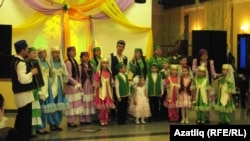 Асылъяр ансамбле чыгышы