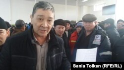 Нааразы жумушчулар.