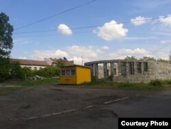 Хлібний рундук із прапором «ДНР»