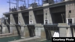 Ягона фоидае, ки Тоҷикистон дар ҳоли ҳозир аз обанбори Қайроқум ба даст меорад, нерӯи барқи арзон ва аз нигоҳи экологӣ тоза аст.