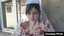 Раджабби Хуршед в день свадьбы. Фото из семейного альбома