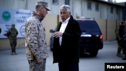 Чак Хейгел и командующий силами международной коалиции в Афганистане генерал Данфорд