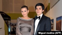 Ўзбекистоннинг ЮНEСКОдаги собиқ элчиси бўлган Лола Каримова-Тиллаева эри Тимур Тиллаев билан, 2020.