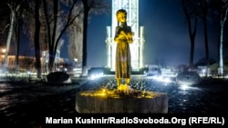 Мемориал жертвам Голодомора в Украине 1932-1933. Киев, 2015 года