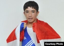 Асрор Воҳидов.