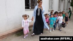 Түркмөнстандагы бала бакча.
